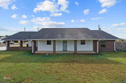 108 Benny St, Longview, TX 75604 photo 1