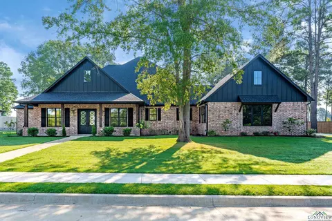145 Waterfowl Ln, Longview, TX 75602