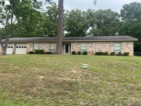 613 Gemi Dr, Longview, TX 75604 photo 1