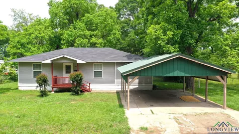 203 E Douglas St, Jefferson, TX 75657