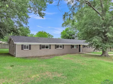 313 Walters St, Longview, TX 75603 photo 1