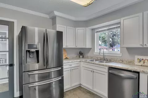 313 Walters St, Longview, TX 75603 photo 12