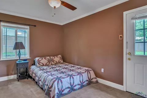 313 Walters St, Longview, TX 75603 photo 17