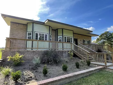 1943 Cr 121, Gary, TX 75643