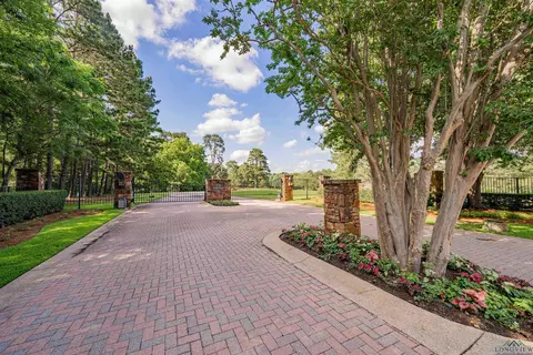 3 Bridle Path, Longview, TX 75605 photo 2