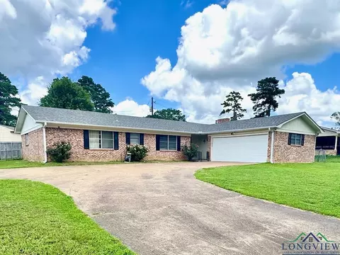 1522 Duncan Dr, Henderson, TX 75654