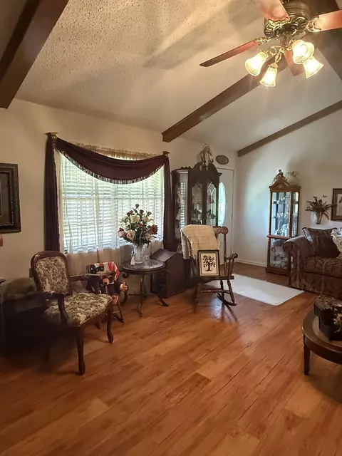 Living - 572 E Mountain Rd, Longview, TX 75604 photo 3 of 6