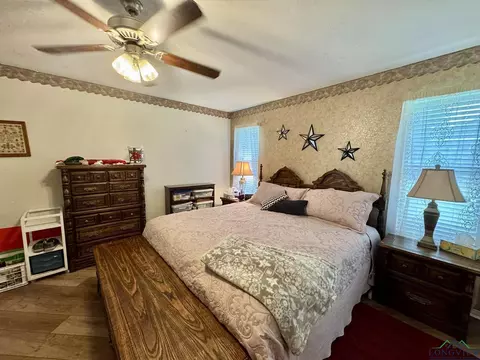 210 E Twilight Dr, Longview, TX 75604 photo 14