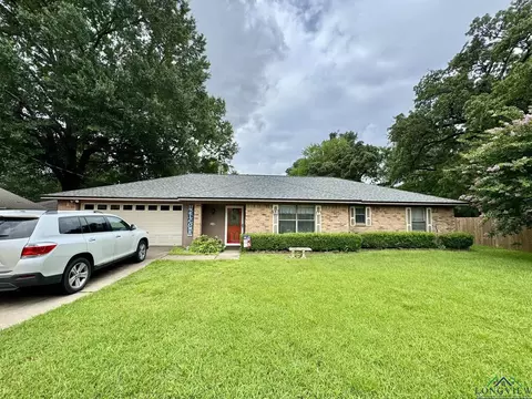 210 E Twilight Dr, Longview, TX 75604 photo 2