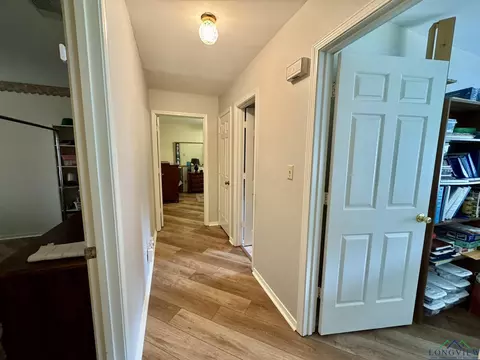 210 E Twilight Dr, Longview, TX 75604 photo 12