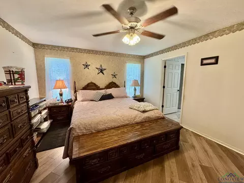 210 E Twilight Dr, Longview, TX 75604 photo 13