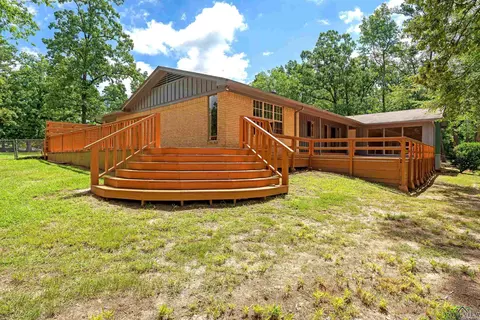 1004 Akin Dr, Longview, TX 75605 photo 8