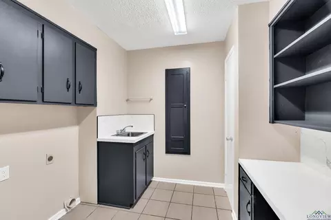 1004 Akin Dr, Longview, TX 75605 photo 26