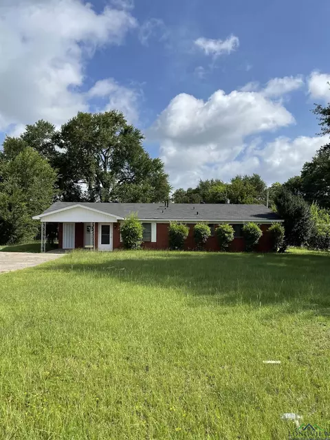107 Commander, Longview, TX 75605 photo 1