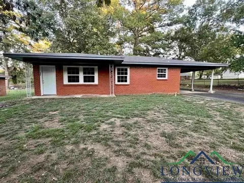 302 Rocket St, Longview, TX 75603 photo 1