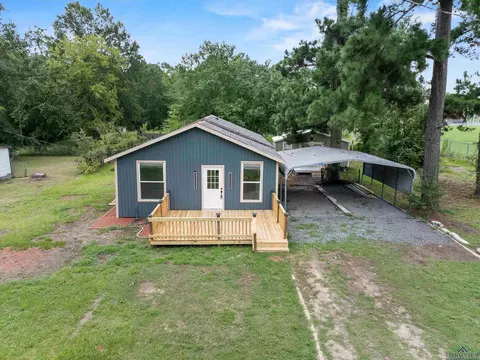 785 Ray St, Waskom, TX 75692