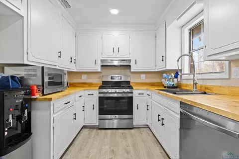 309 Dancer Dr, Longview, TX 75604 photo 9
