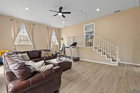 309 Dancer Dr, Longview, TX 75604 photo 25