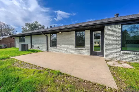 Exterior - 1902 Beth Dr, Longview, TX 75604 photo 4 of 9
