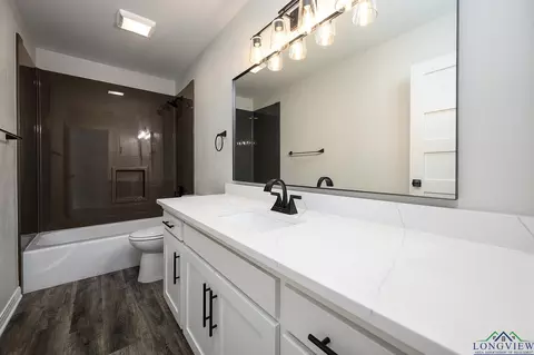 Bath - 1902 Beth Dr, Longview, TX 75604 photo 2 of 2