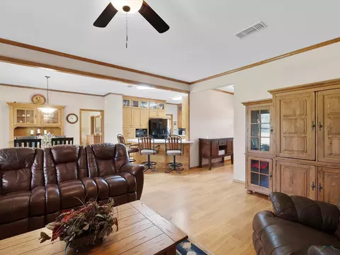 476 County Road 3201, Daingerfield, TX 75638 photo 9