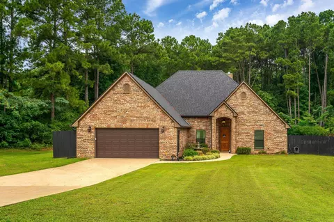 325 Cedar Ridge Rd, Longview, TX 75602 photo 2