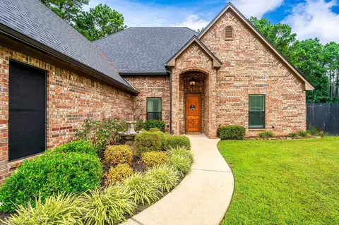 325 Cedar Ridge Rd, Longview, TX 75602 photo 1