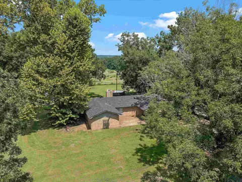 2515 Cr 341, Henderson, TX 75652