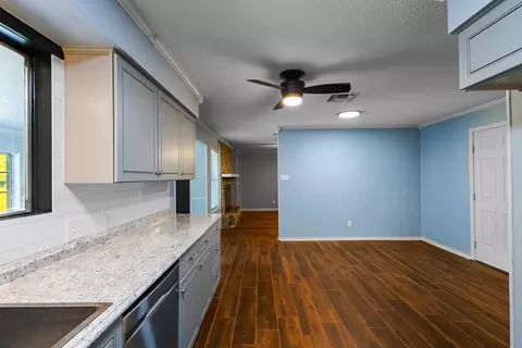 1317 Carnegie, Longview, TX 75601 photo 6