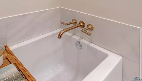 Bath - 1809 Chisolm Trl, Longview, TX 75605 photo 4 of 5