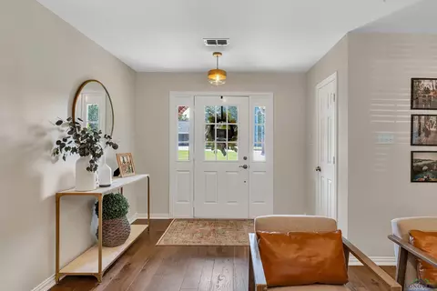 Entry Way - 1809 Chisolm Trl, Longview, TX 75605 photo 1 of 5