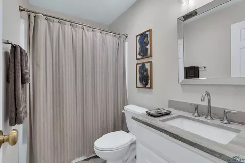 Bath - 1809 Chisolm Trl, Longview, TX 75605 photo 1 of 5