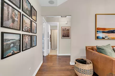 Entry Way - 1809 Chisolm Trl, Longview, TX 75605 photo 3 of 5