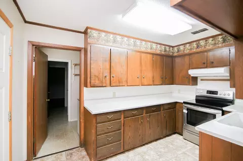 2825 Jay Dr, Longview, TX 75605 photo 7