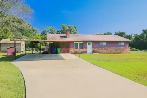 2825 Jay Dr, Longview, TX 75605 photo 1