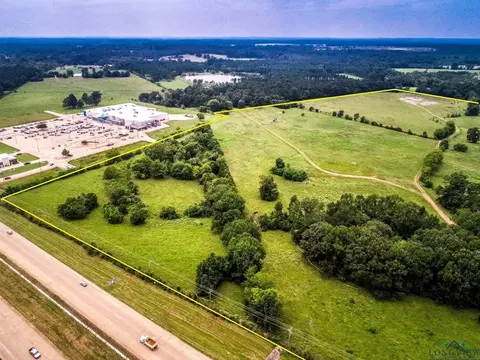 112 NW Ac Nw Loop 436, Carthage, TX 75633