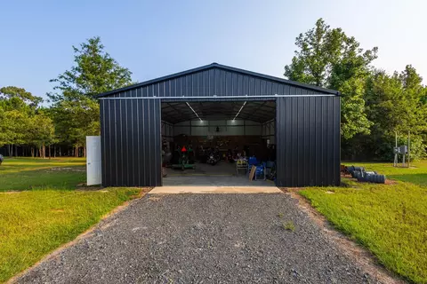 2109 E Prospect Rd, Jefferson, TX 75657 photo 3
