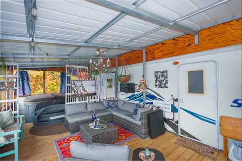 2109 E Prospect Rd, Jefferson, TX 75657 photo 7