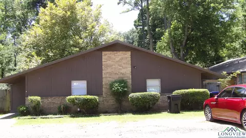 116-118 Queens Ct, Longview, TX 75604