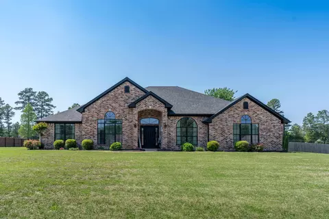 190 Kayla Lne, Longview, TX 75602