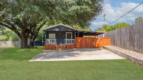 495-499 Mckinnon Dr, Kilgore, TX 75662
