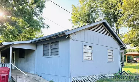 318 Kaufman, Mount Vernon, TX 75457