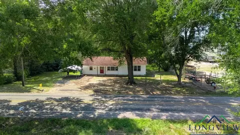 404 Forsythe St, Carthage, TX 75633