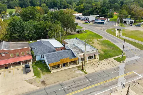 605 E Broadway, Jefferson, TX 75657 photo 2