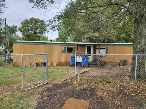 1601 Morrison, Marshall, TX 75670 photo 1