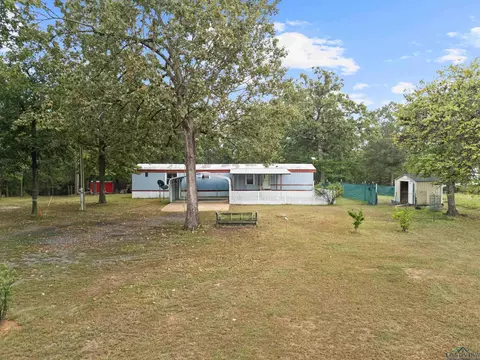 91 W County Road 4112, Atlanta, TX 75551