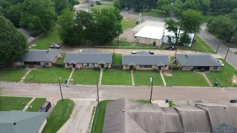 600-614 Canfield St, Gladewater, TX 75647
