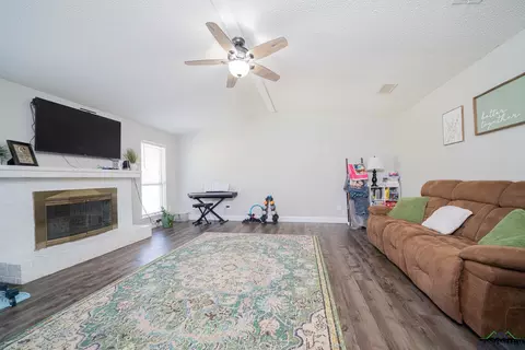 3719 Pratt Dr, Longview, TX 75604 photo 3