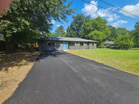303 E Fairlane, Longview, TX 75604 photo 2