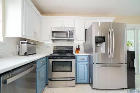 3727 Mark Dr, Longview, TX 75604 photo 9